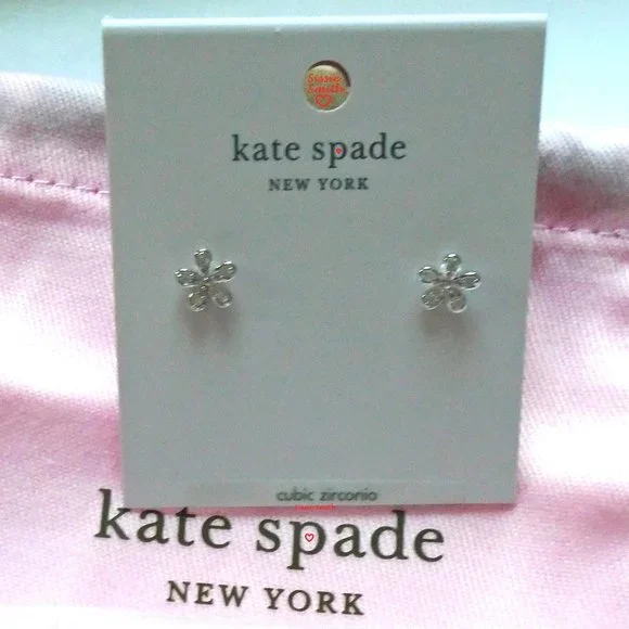 ♠️ Kate Spade ♠️️ Gleaming Clear Gardenia Flower Studs - Picture 3 of 9